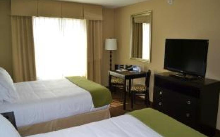 Holiday Inn Express & Suites Northwood By IHG