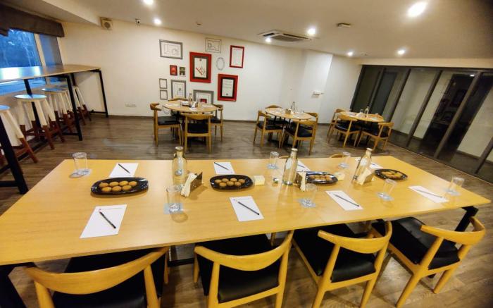 HOTEL ASRANI INTERNATIONAL