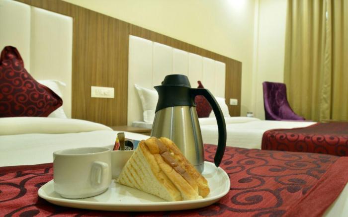 Pax Hotel Welcome Inn Opp Railway Station