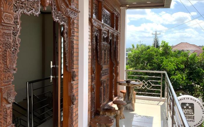 Prime Adisucipto Hotel