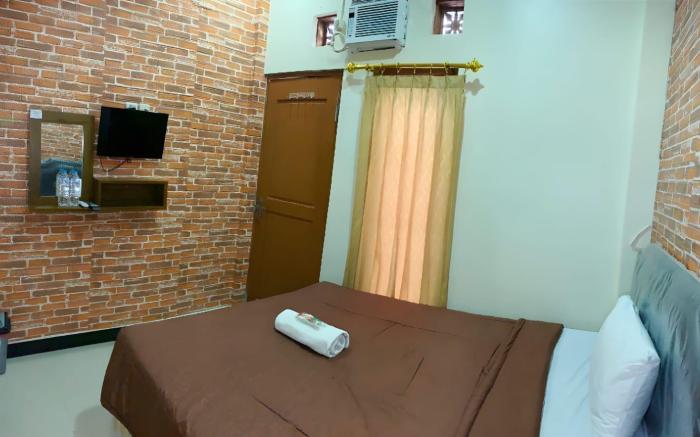 Prime Adisucipto Hotel