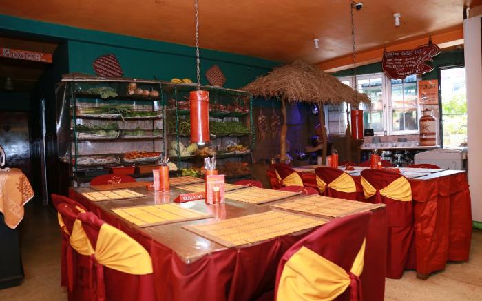 Cool Land Hot Hut