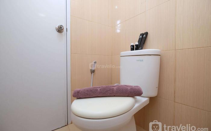Strategic 2BR Apartment @ Bassura City By Travelio