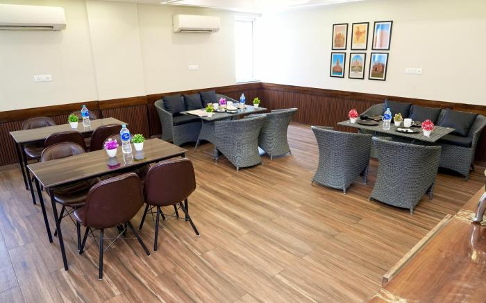 Hotel Royal Saffron By Majesta Stays