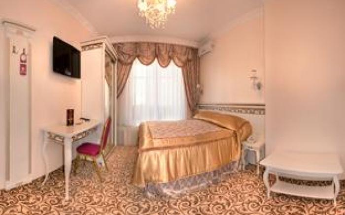 Royal City Hotel