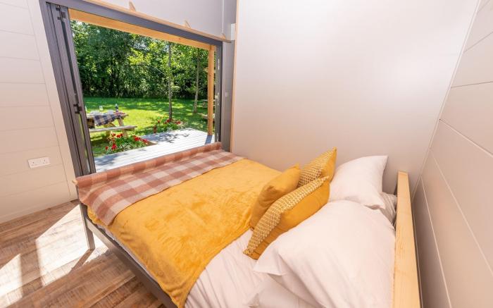 Sunset Cabins at The Oaks Woodland Retreat