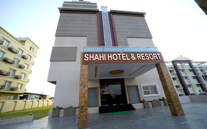 The Sky Imperial - Shahi Hotel & Resort