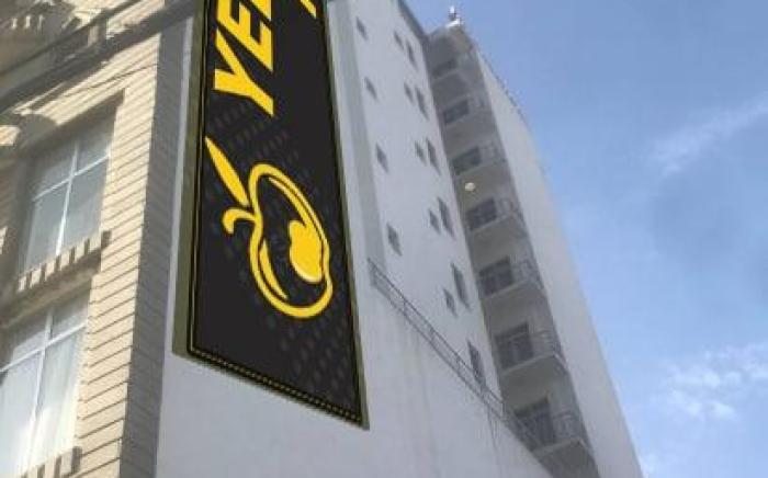 yellow apple hotel