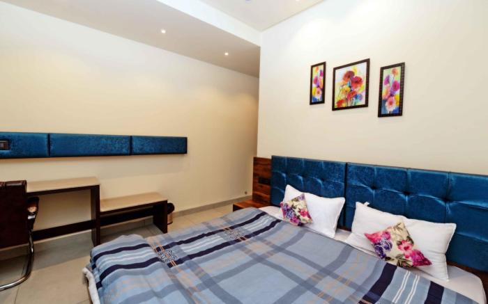 Hotel Luxuria