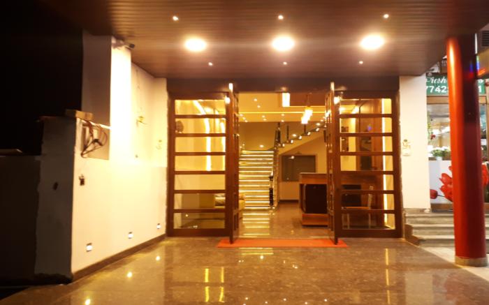 Hotel Paradise Inn