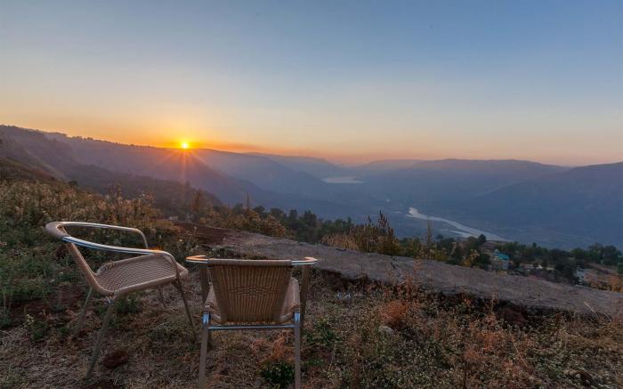 Mountain's Edge by VEO - Part of StayVista