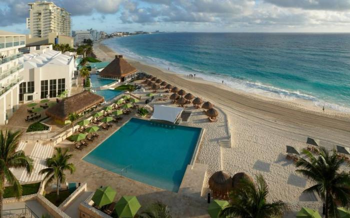 The Westin Cancun Resort Villas & Spa