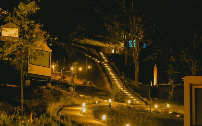 Bobocabin Gunung Mas, Puncak