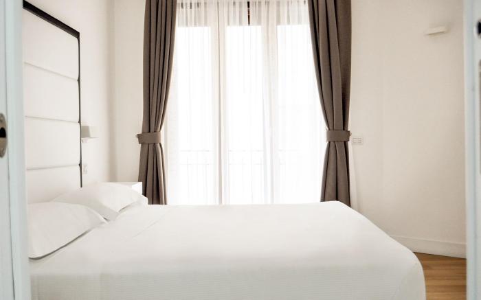 LHP Suite Posillipo