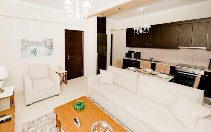 Best House, Ellinos Stratiotou, Ayia, Patra