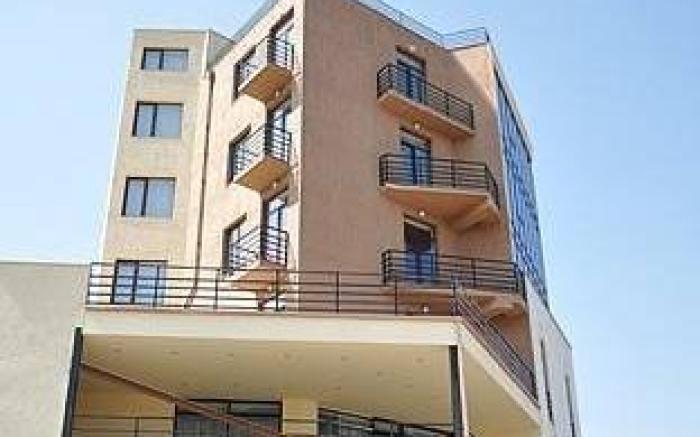 Hotel Shine Palace