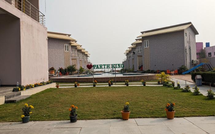 PARTH KING BEACH RESORT 