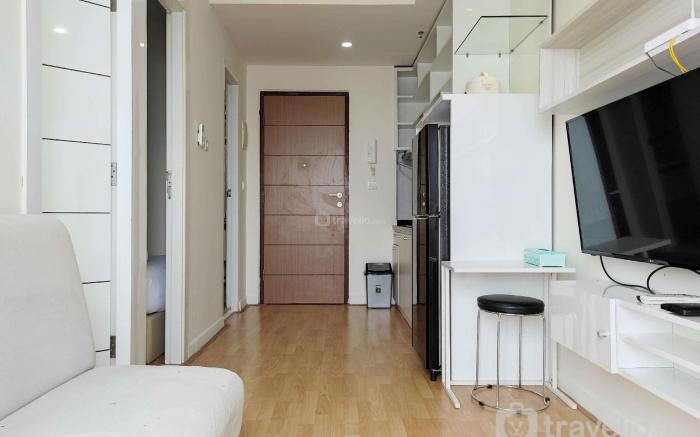 Cozy Stay and Homey 2BR Vida View Apt By Travelio