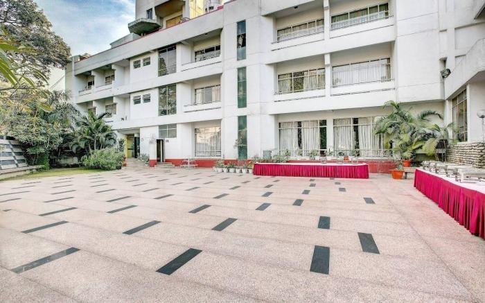 HOTEL AJANTA CONTINENTAL