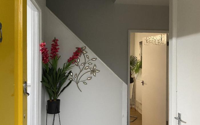 Cosy 3 Bed Flat Ideal For Trips to London