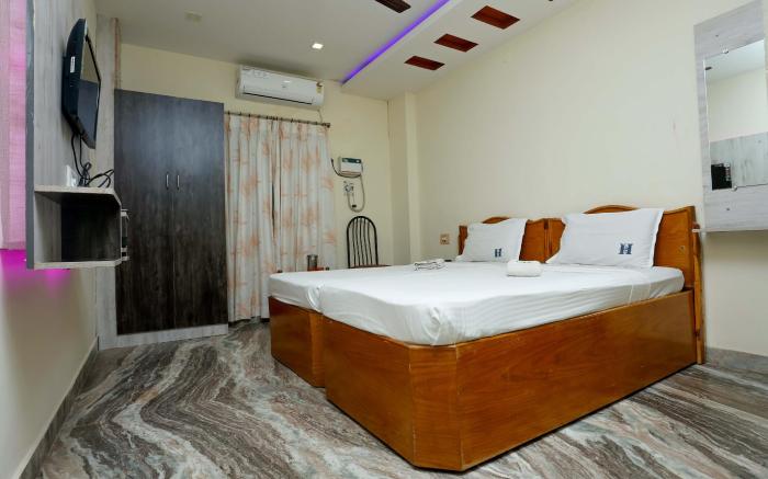 Hotel Hare Rama Hare Krishna