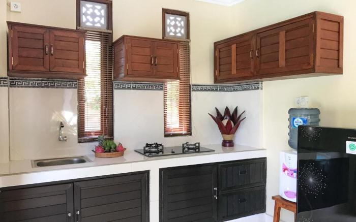 Exceptional 3brd with pool and breakfast 