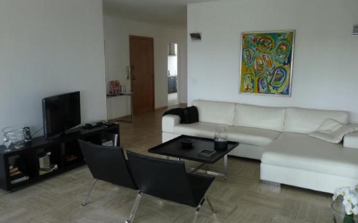 Two Bed apartment in a gated residence with gardens in Cannes with sea views - 865