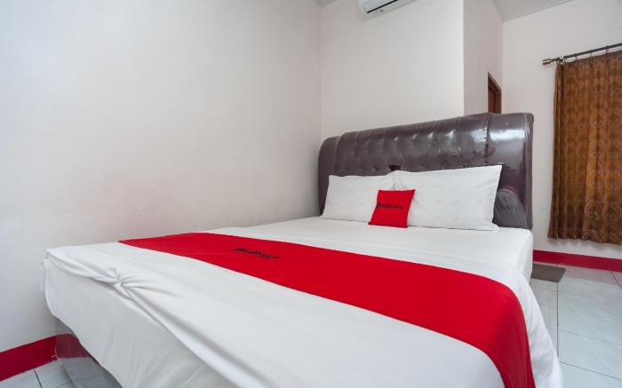 RedDoorz Syariah near Tugu Juang Jambi 3