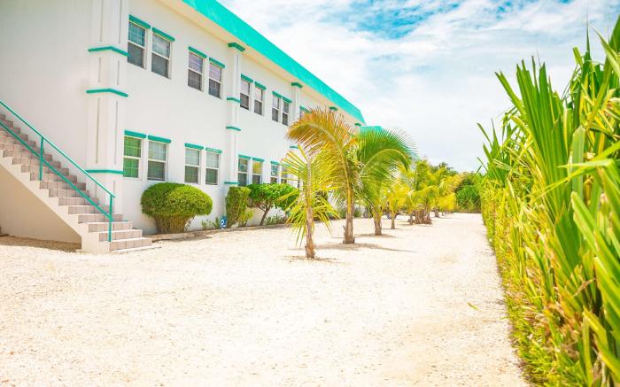Best Western Grand Baymen Gardens