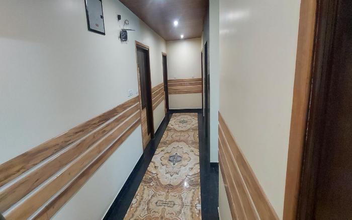 Hotel Raas Palace