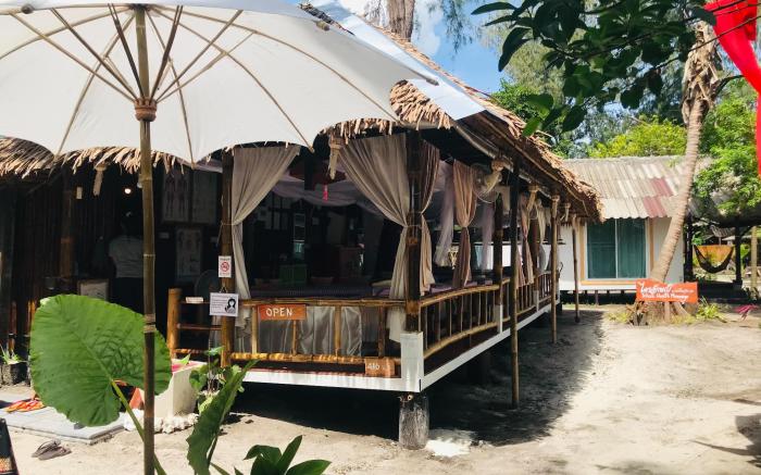 Lipe Garden Beach Resort