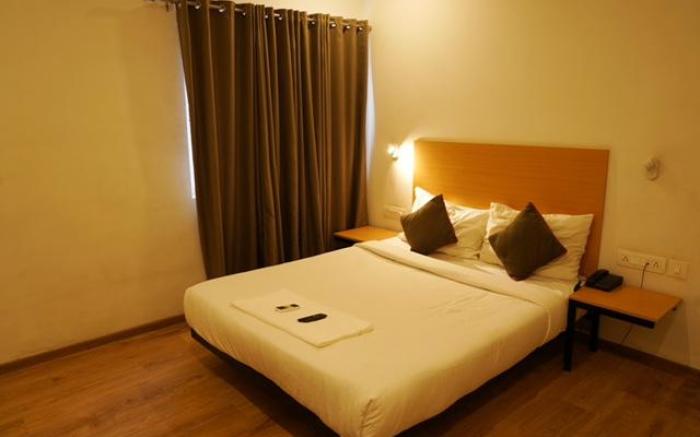 TREETOPS INN