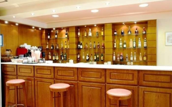 Tzaki hotel & restaurant Patras