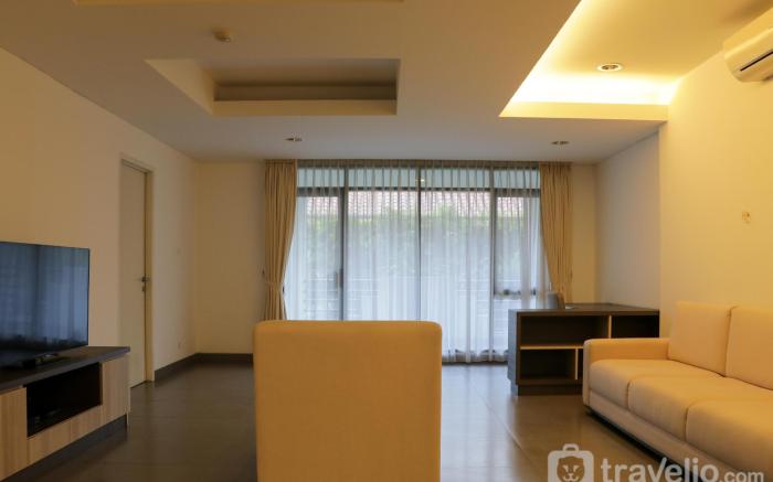 Big Elegant 3BR Simprug Park Residence By Travelio