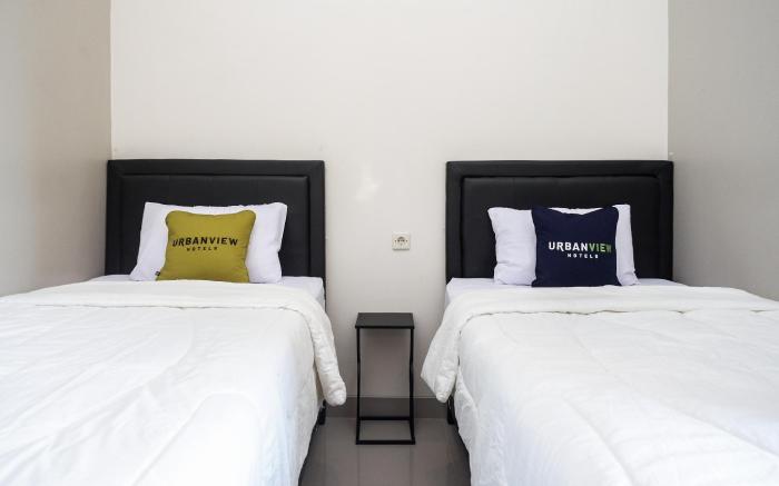 Urbanview Hotel near Alun Alun Tegal