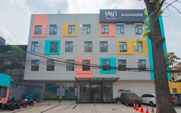 Sans Hotel Alexander Bandung