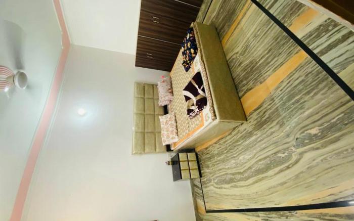 2 Bhk fully furnished apartment nearby airport