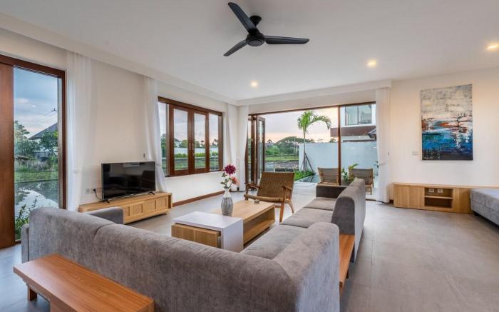 Luxury Om Cemagi Beach Villa