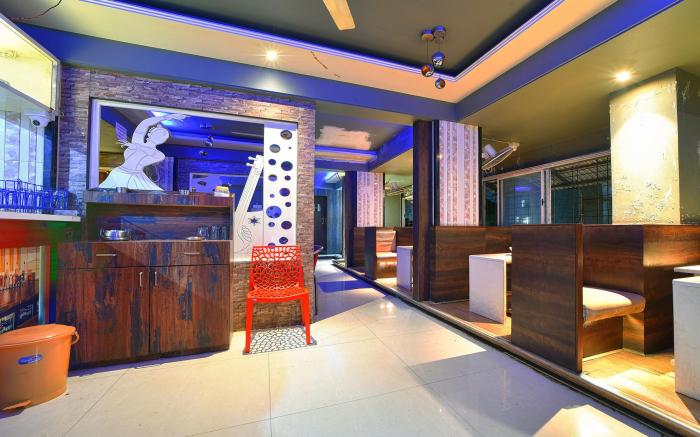 Hotel Radhika Deluxe, Kolhapur 