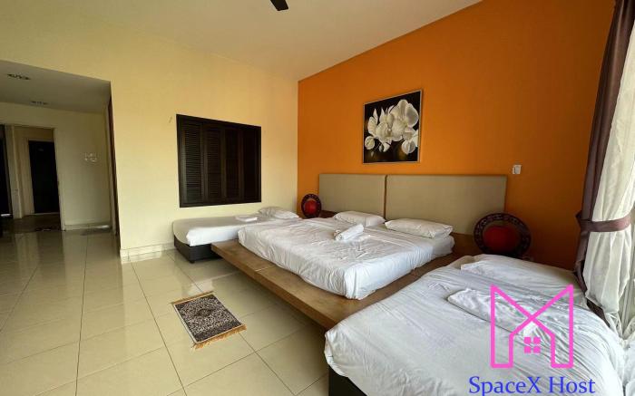 Chill Seaview suite at Gold Coast Morib Resort