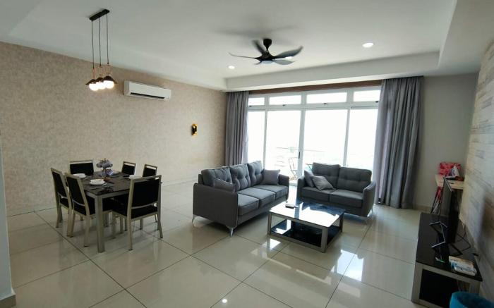 KSL City Mall 4 bedroom (Private Lift)Level36 view
