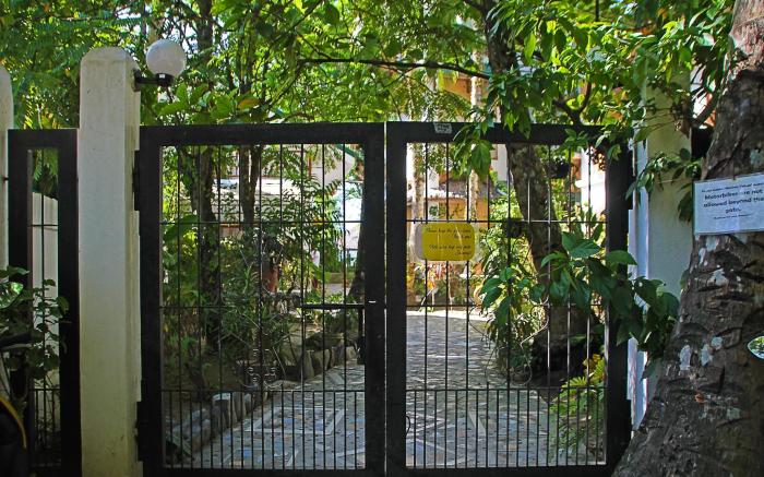 Golden Monkey Beach Hotel