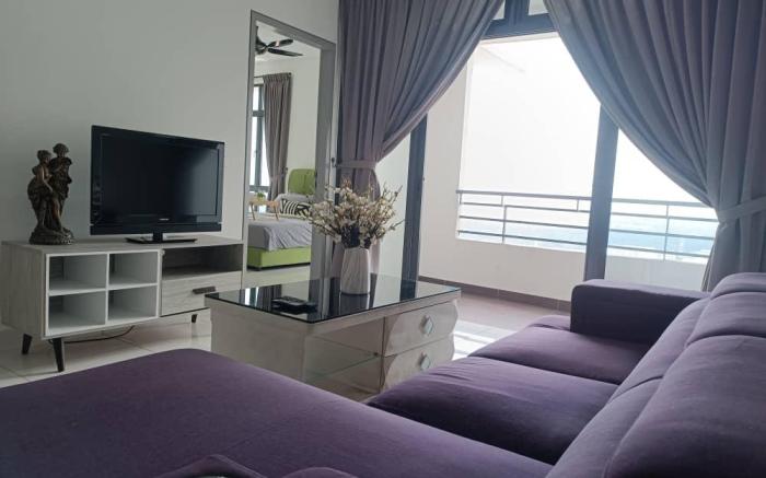 One Tebrau,  Scenery Suite by Antlerzone