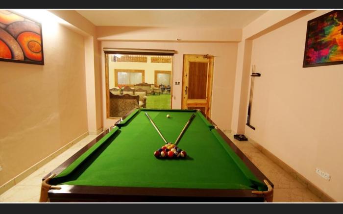 Grand Krisa Resort & Spa - Experience Luxury with all-weather Acs in every room