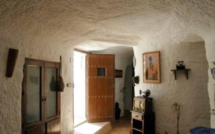 Cueva El Guindas