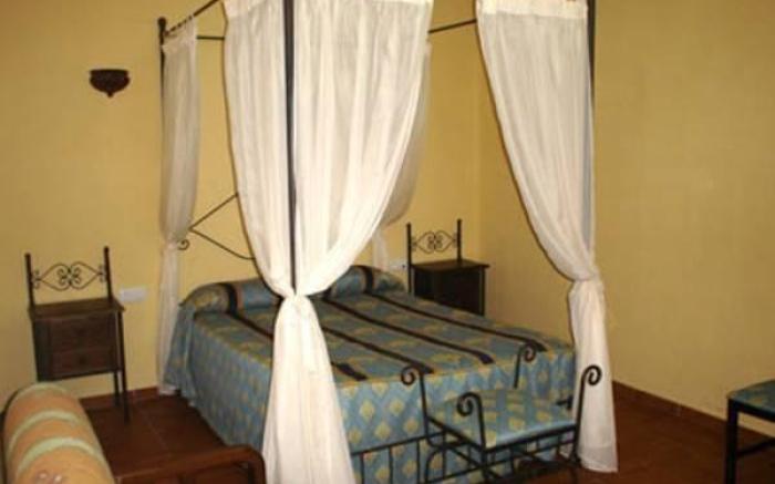 Hostal El Lirio