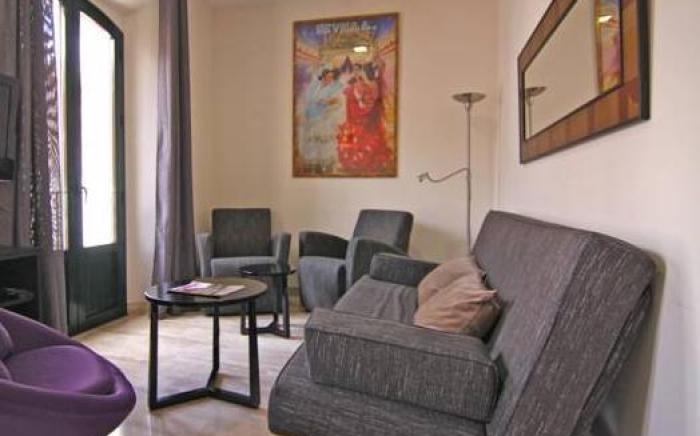 Apartamentos Living Sevilla Centro Maestranza