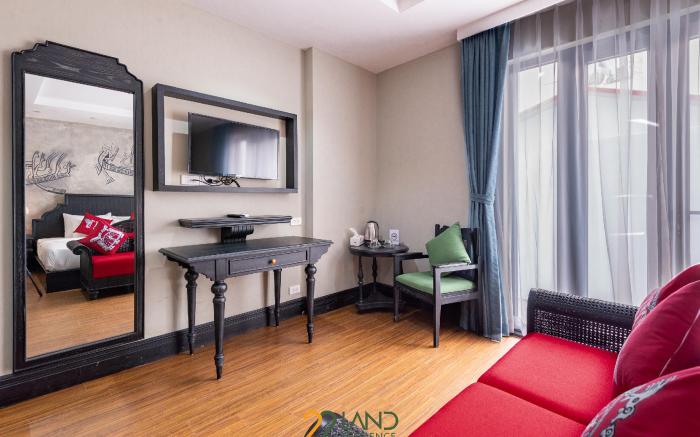 Suite Room 11 - 22Land Residence Boutique
