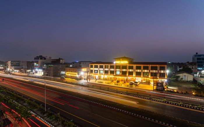 Chitwan Midtown Hotel