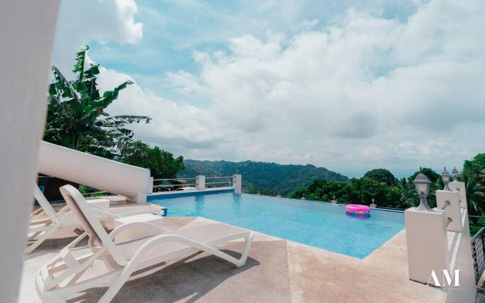 Frontera Tagaytay Supreme Villa